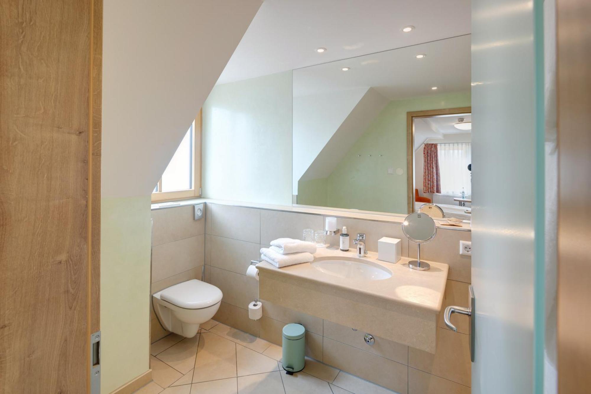 Landhotel Steigenhaus Untermunkheim Bagian luar foto