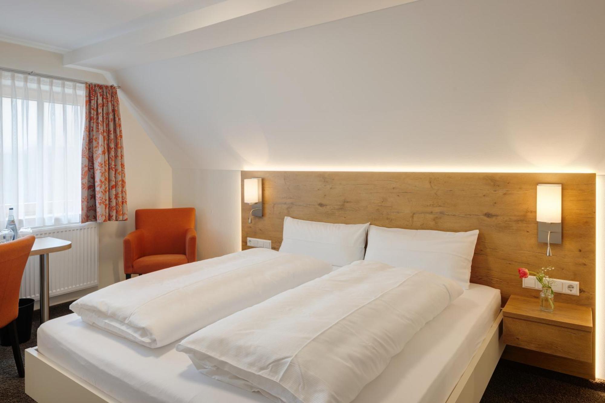 Landhotel Steigenhaus Untermunkheim Bagian luar foto