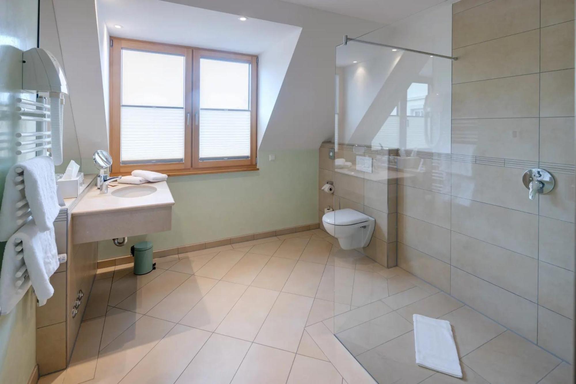 Landhotel Steigenhaus Untermunkheim Bagian luar foto